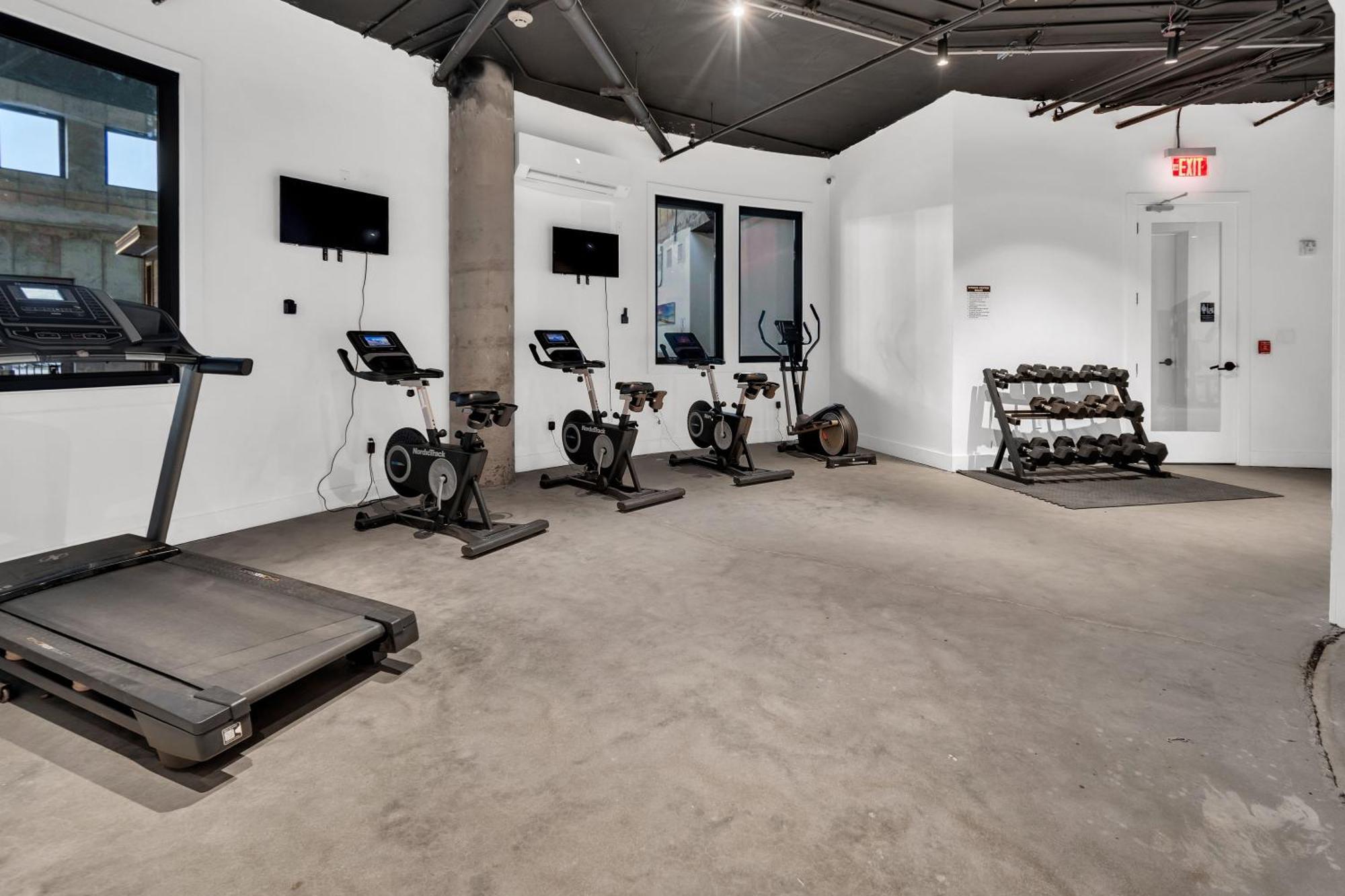 Royal Oasis Indoor Pool, Free Parking, Near Nyc Apartman Elizabeth Kültér fotó